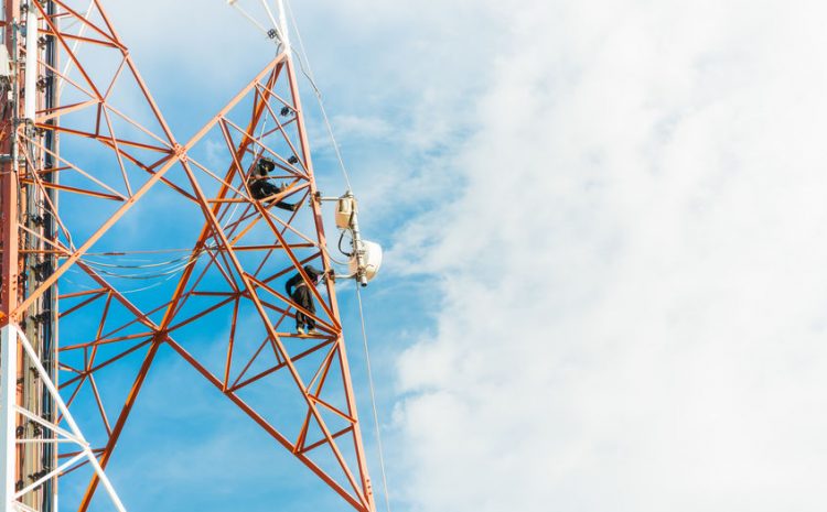  Tips for keeping tower technicians safe on the job