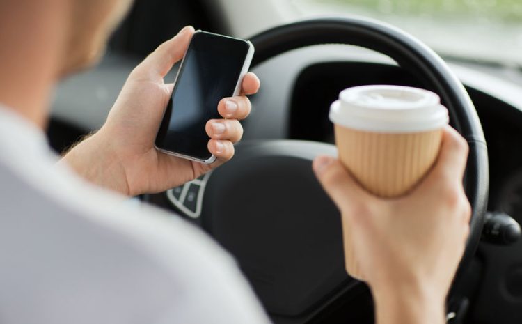  Tips to prevent distracted driving