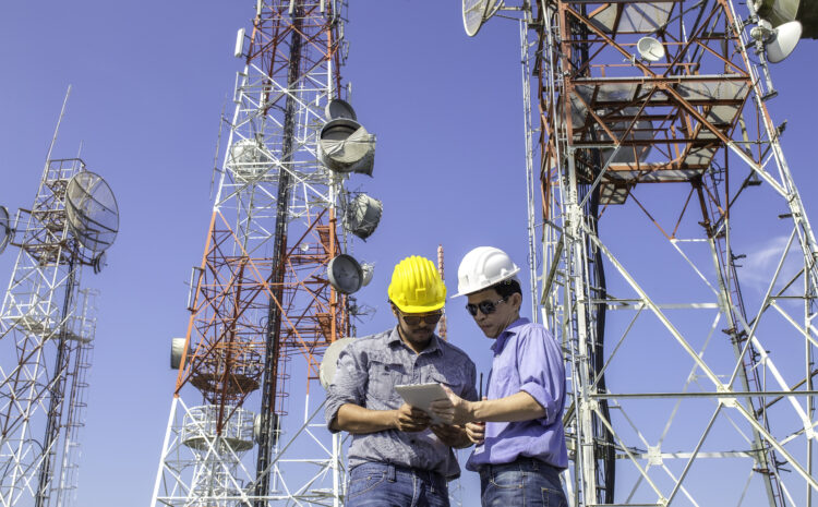  Protecting Telecom Tower Climbers from Common Workplace Accidents